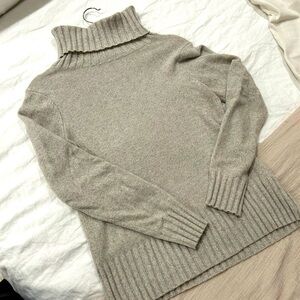 Patagonia 95% cashmere turtleneck
